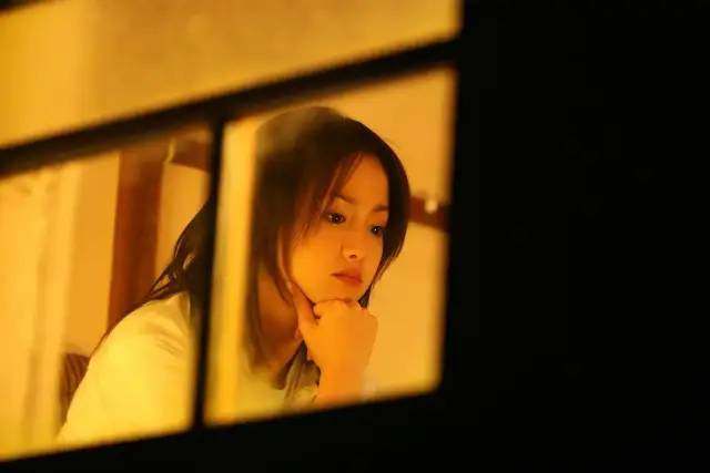 竹内结子|绝美治愈系巨星也选择自杀……今年到底怎么了？