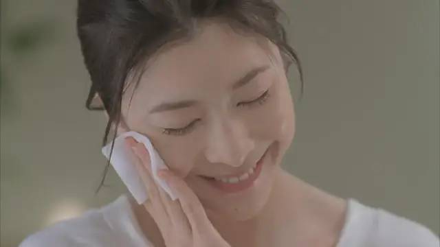 竹内结子|绝美治愈系巨星也选择自杀……今年到底怎么了？