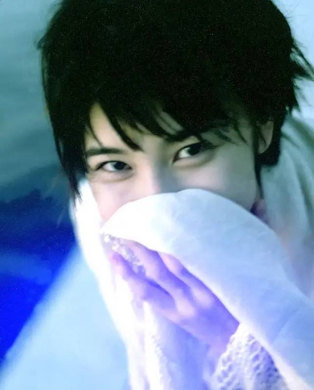 竹内结子|绝美治愈系巨星也选择自杀……今年到底怎么了？