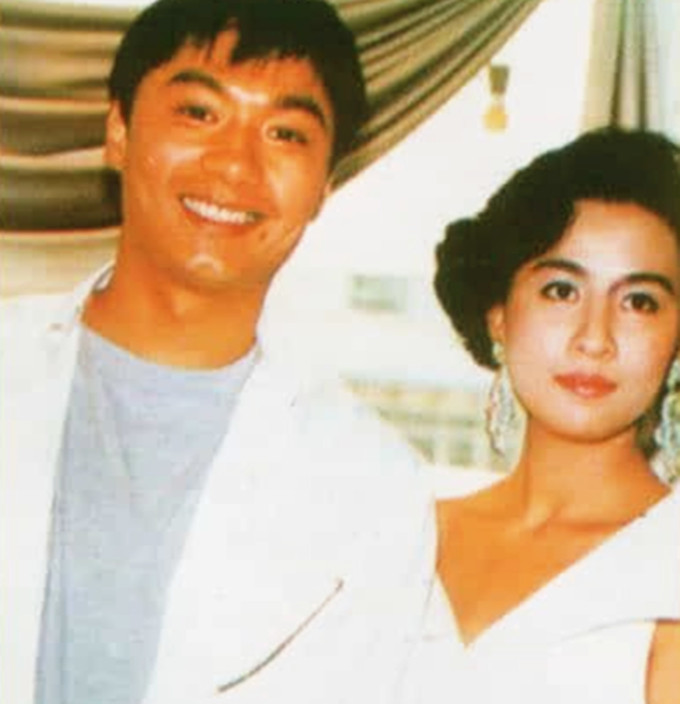 林俊贤|59岁林俊贤跑商演身材消瘦，为复出染黑发，曾自曝患病不能染发