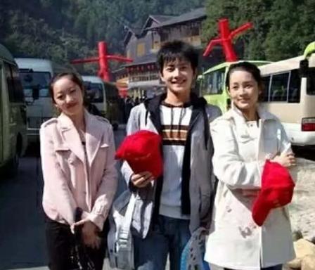 李沁|李沁撤单身声明被疑脱单，杨洋成怀疑对象，两人青涩过往确实很甜