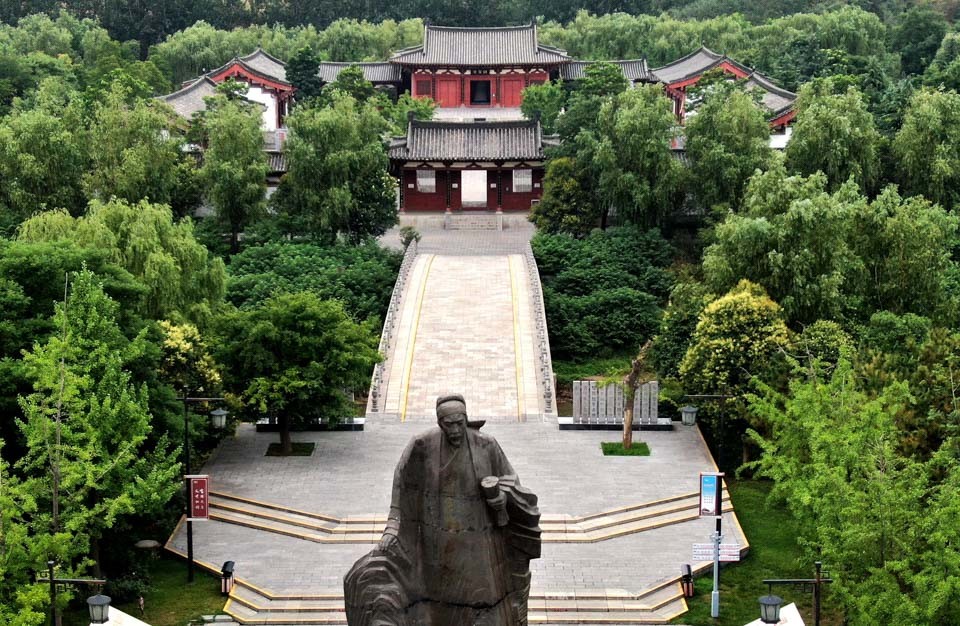 眼睛在旅行杜甫故里