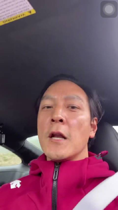 近日引起热议的吴彦祖自拍来自其5天前分享的视频
