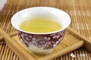 七言绝句|诡神诗话：七绝·夏日午后自嘲，用韵平水韵平声六麻