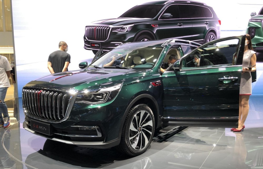 加长版红旗hs7实车亮相比q5大气30t动力四驱新造型真霸气