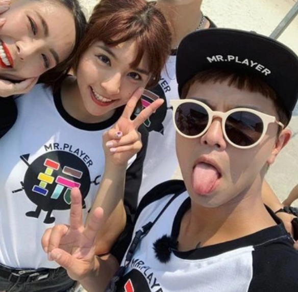 吴函峮|黄鸿升去世后女友公开恋情，却遭批蹭热度太想红，她回应质疑透露认爱原因