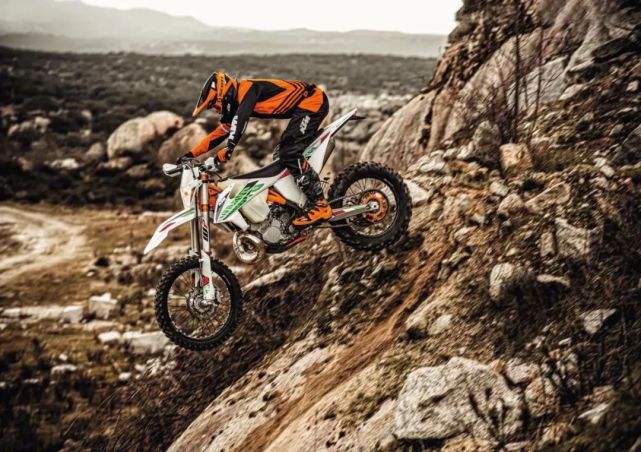 越野王者ktm中国首发21款exc六日版车型 Ktm 越野车 300 Exc Tpi