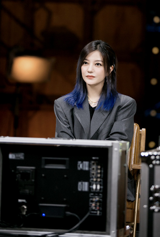 赵薇出席演员请就位第二季发布会感性点评触动演员内心