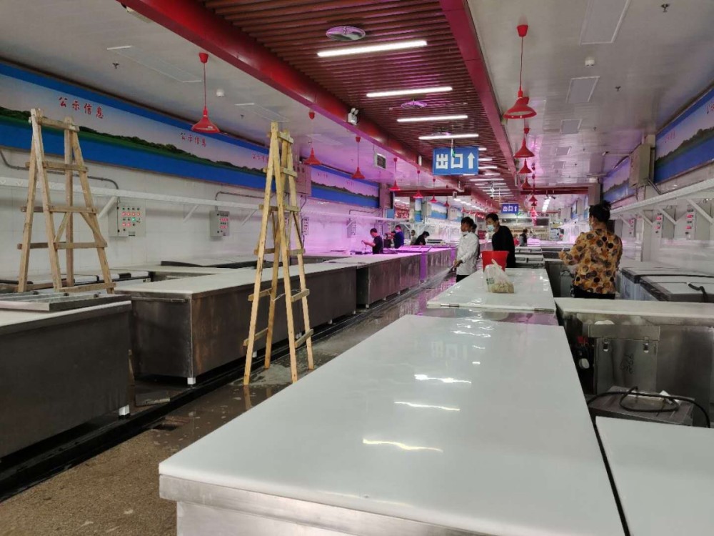 消费者|新发地猪肉批发大厅今晚10点复市，不向个人消费者开放