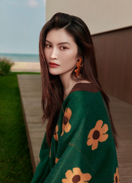 看清她那没有十级美颜的腿,粉丝:再也不减肥了|刘雯|何穗