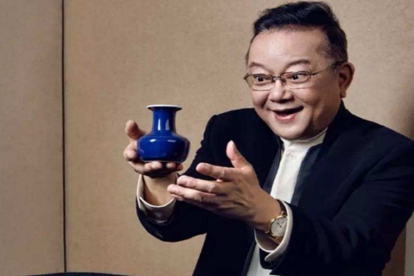 71岁王刚生活艰难?老婆每月消费上百万,王刚直言感情最重要