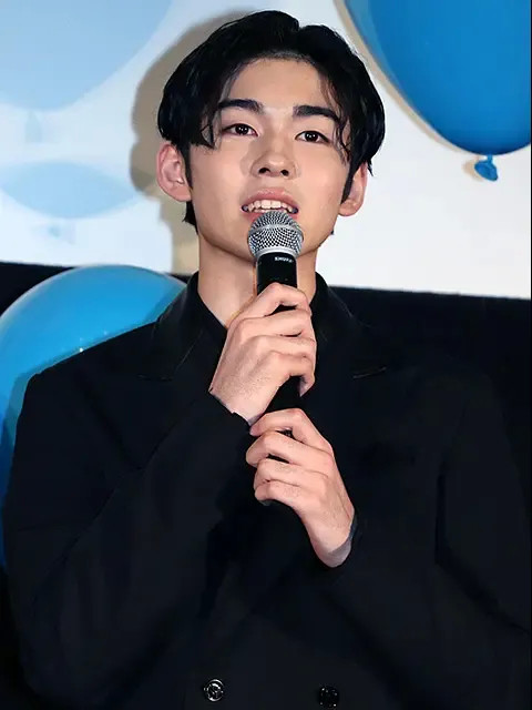 他是松隆子的侄子藤间斋曾经漫画美少年逃不出长残命运