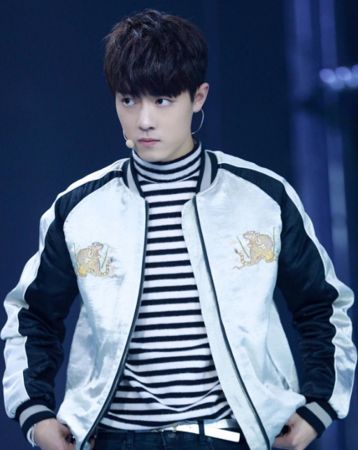 肖战|肖战出道四周年！生日当天特地晒小视频，登上海外热搜第一