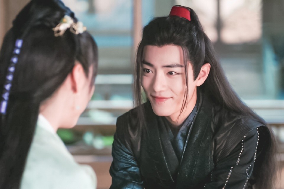 肖战|肖战庆祝自己出道4周年，粉丝疯狂打为他call，话题榜首或成预定