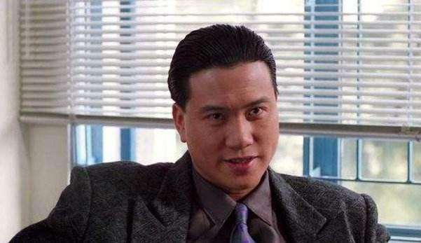 万梓良|万梓良：63岁疾病缠身，仍坚持商演，只怕小16岁妻子无人照顾