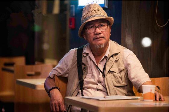 万梓良|万梓良：63岁疾病缠身，仍坚持商演，只怕小16岁妻子无人照顾