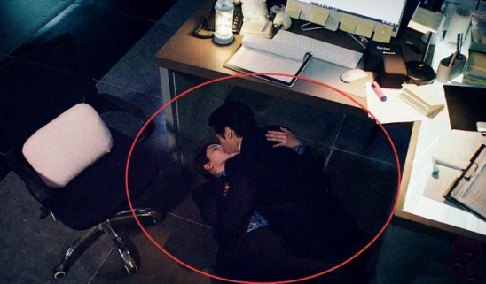 罗云熙|罗云熙新剧开播，被吐槽身高不够吻戏太猥琐，蜡笔小新眉毛很出戏