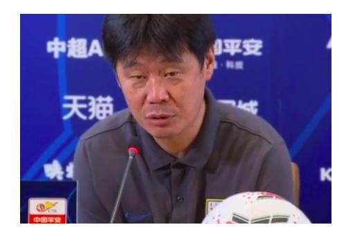 中超|李霄鹏向国安下战书，鲁媒：鲁能有两大优势！北京签欧洲国脚回应