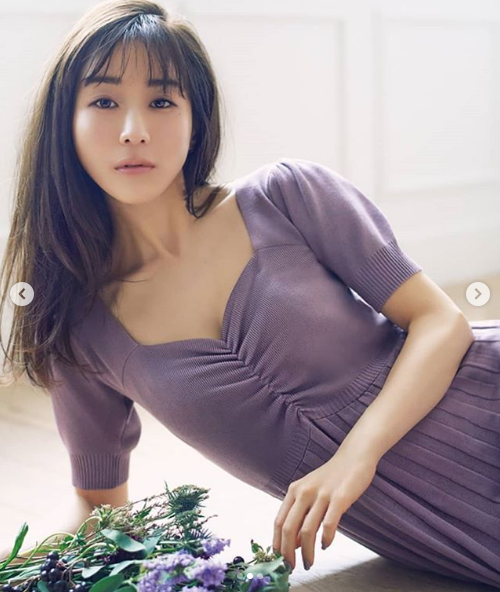 田中美奈实|日本娱乐圈年度最美面孔公布！网友狠批其整容，旧照被扒多次变脸