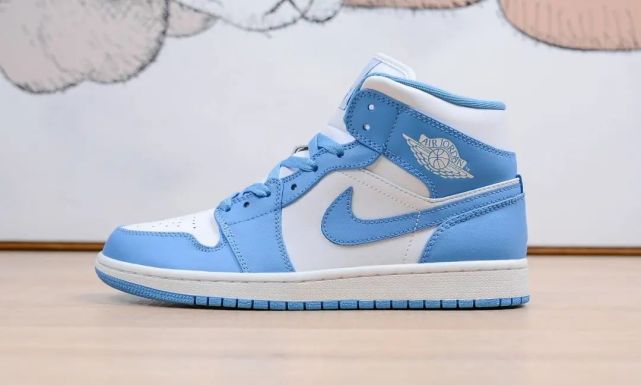 東莞原廠airjordan1mid中幫系列北卡藍貨號554724106