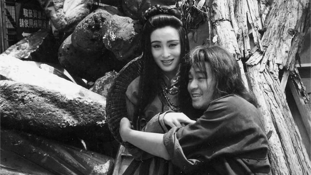 林心如|无法重拍的瞬间：脸上抹蛋糕的林心如，荡秋千的林青霞，瀑布下的张曼玉