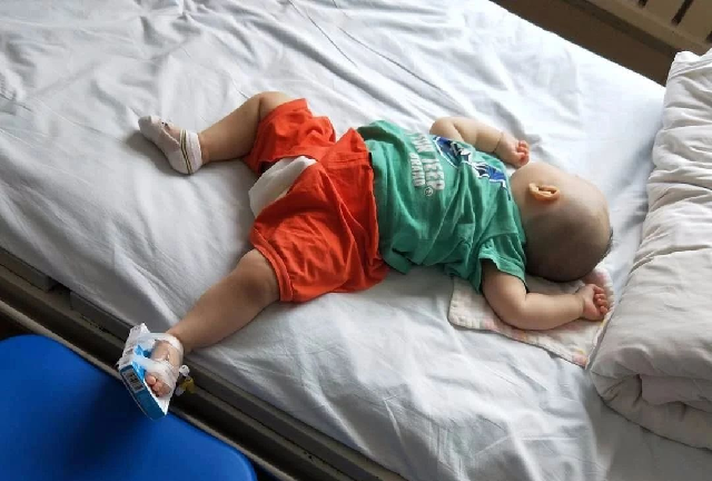 中性粒细胞减少症|出生就患病，1岁先天性重型中性粒细胞减少症患儿的打怪之旅