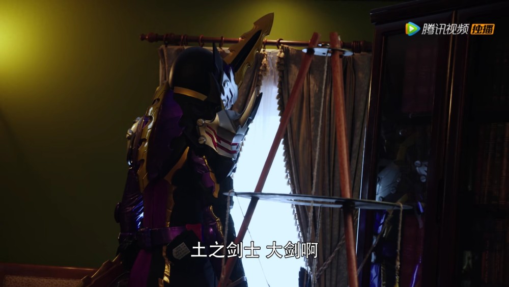 假面骑士王剑是贤人的父亲扮演者是555里的海棠令人期待