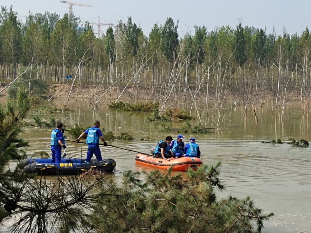 房山蓝天救援队|永定河边深夜野钓遭遇坍塌，一男子落水溺亡