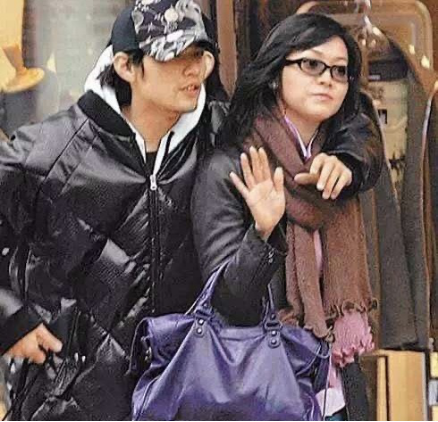 周杰伦|复盘周杰伦和侯佩岑的恋爱：年少轻狂的他，毁了一段真爱