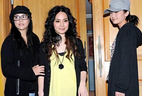 霍汶希|传奇女人霍汶希：见证香港娱乐圈10年兴衰，筑起英皇半壁江山