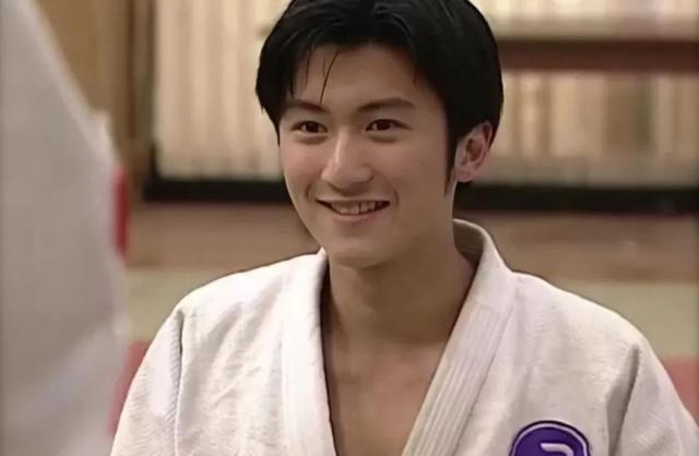 霍汶希|传奇女人霍汶希：见证香港娱乐圈10年兴衰，筑起英皇半壁江山