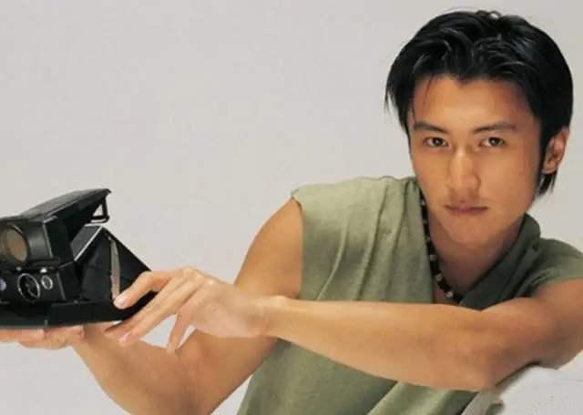 霍汶希|传奇女人霍汶希：见证香港娱乐圈10年兴衰，筑起英皇半壁江山