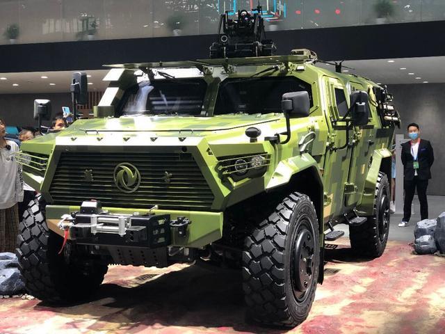 东风猛士|北京车展最受瞩目的车型，第三代东风猛士战车上场，重3.8吨太霸气