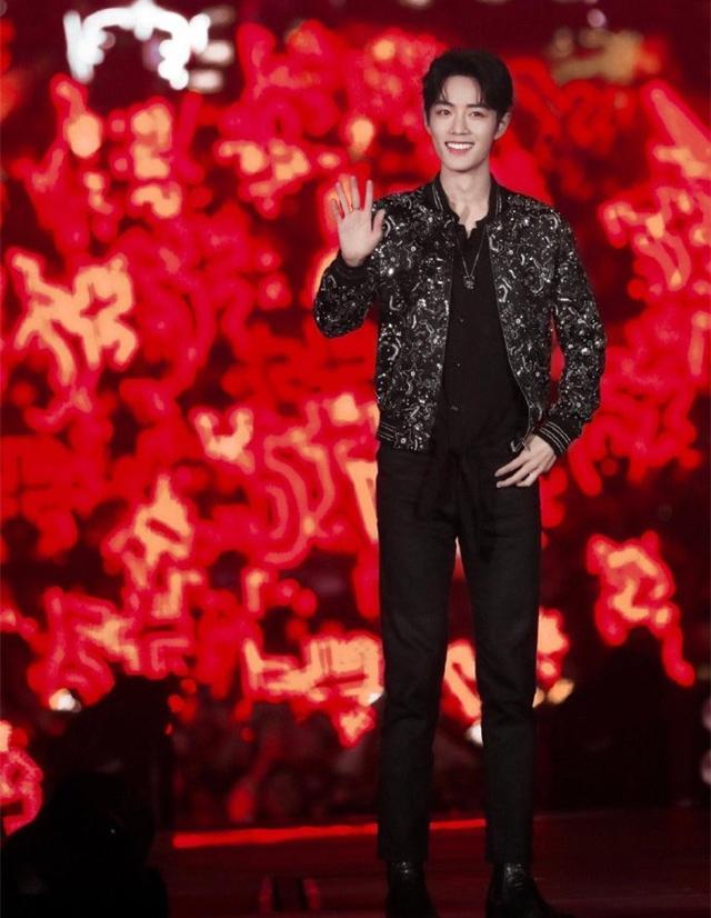 肖战|好庆幸4周年这天，肖战变回了原来的样子，海外人气之高让人咋舌