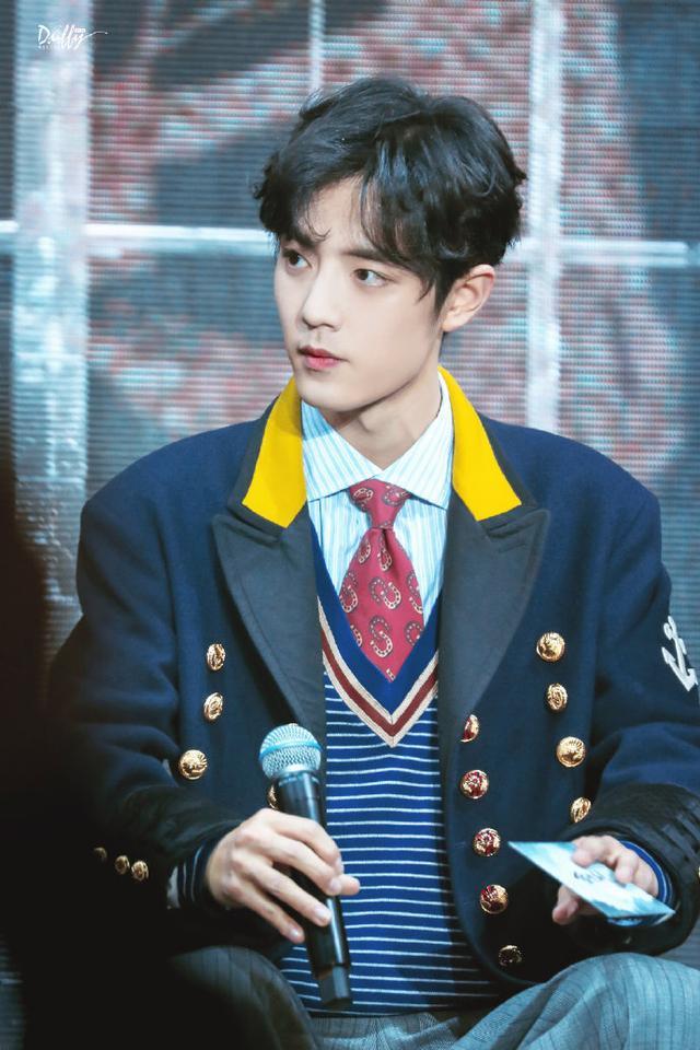 肖战|好庆幸4周年这天，肖战变回了原来的样子，海外人气之高让人咋舌