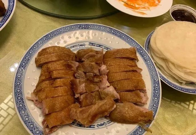 王府井|3000元一桌的“宫廷菜”被喷上热搜，店家说没办法