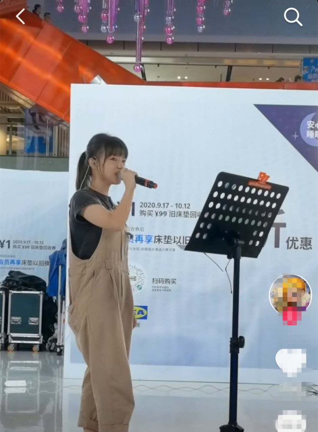 这就是网上的萝莉款网红?拥995.3w粉丝,线下颜值当场裂开