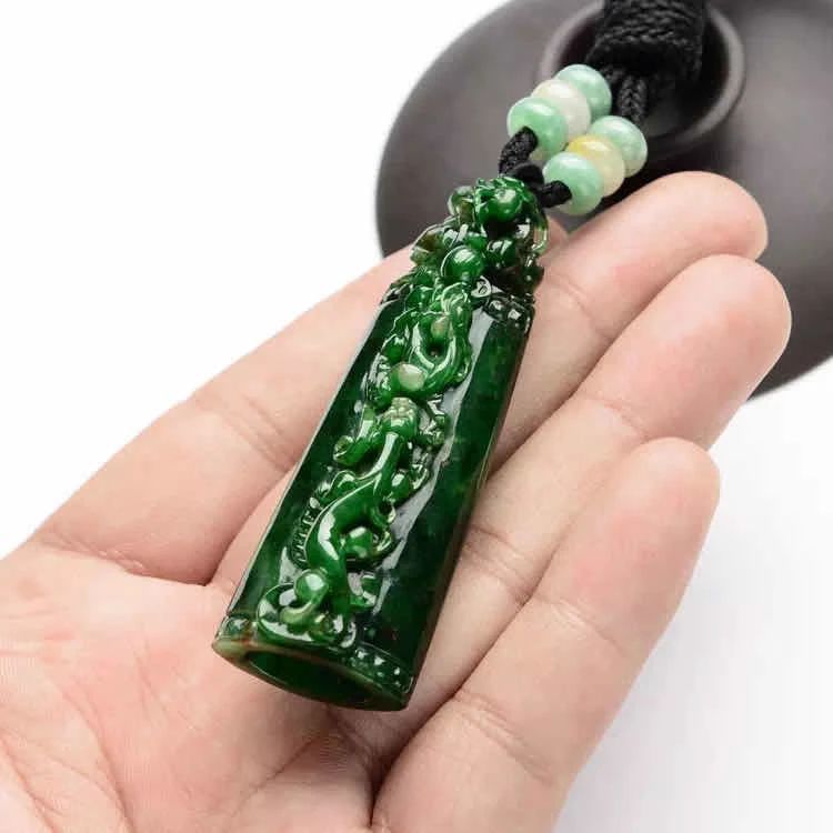 翡翠|满绿不一定就是翡翠！这两种你到底懂不懂？