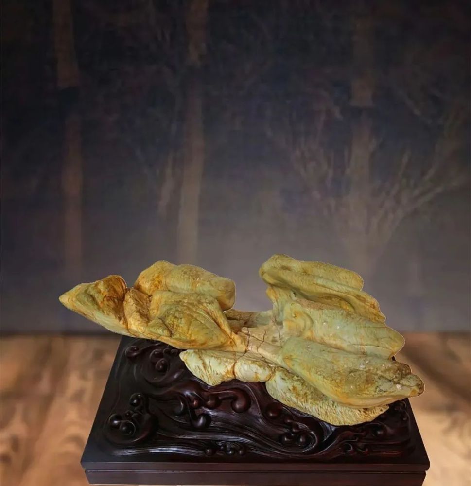 雅石共赏 | 松花石《远古精灵》 图