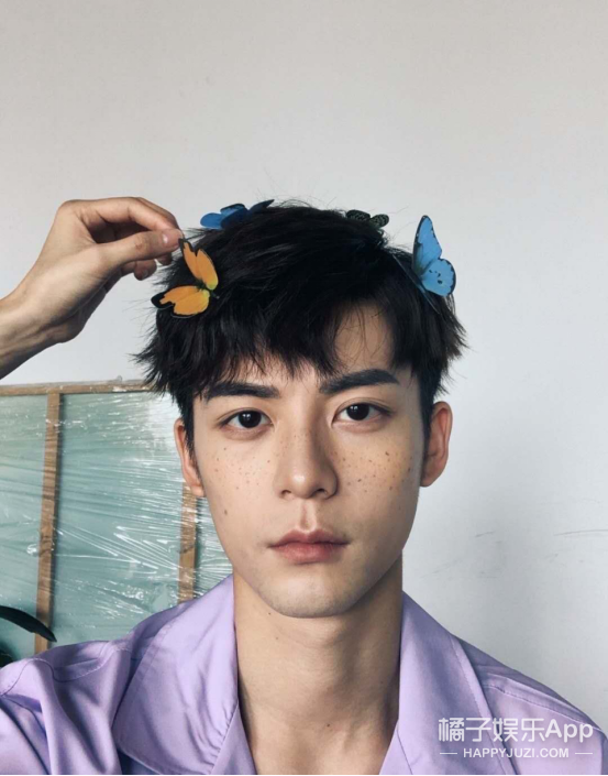 网红|这也活得太假了