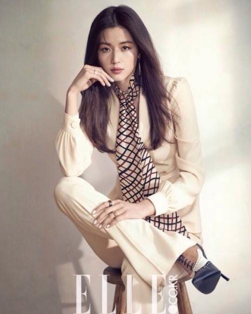 大s|大S和小S五官一样，为何都觉得大S更漂亮？五官布局很重要！