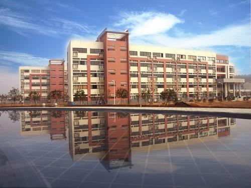 武汉唯一纺织类高校1.7亿元建新体院馆