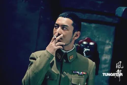 黄晓明|黄晓明再夺影帝，刷屏热搜！网友：其实，我们都误会他了……