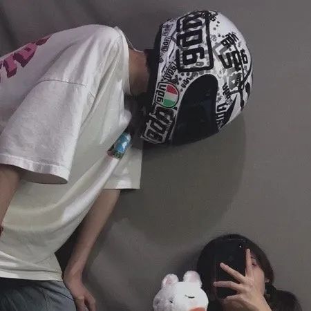 不单纯了跟你说一个坏消息改天还你脖子上在吗借点钱买点草莓-2020