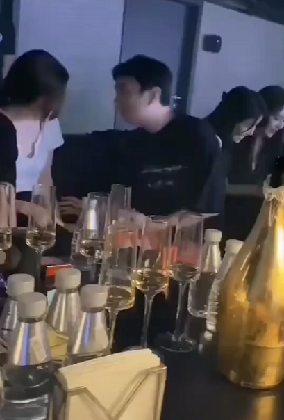 王思聪|为什么王思聪身边女伴这么多，却很久没有正式公开过女友了？