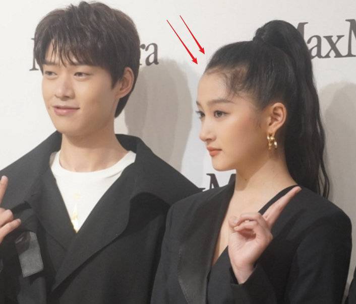 关晓彤|“人间腿精”关晓彤生图曝光，颜值状态超能打，发际线惹热议