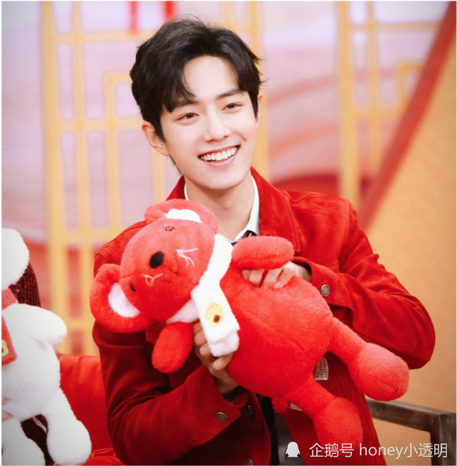 肖战工作室|肖战和工作室双双送福利？粉丝大饱眼福，多家媒体收到中秋礼盒！