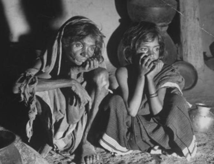 别说是印度人,连爱尔兰人发生大饥荒时,英国人宁可大批粮食出口,也不