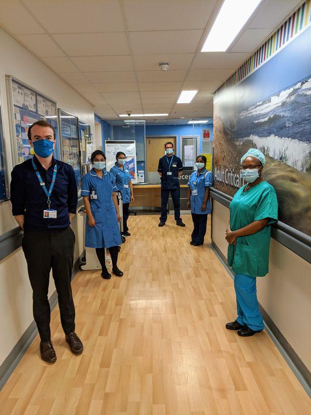 英国曼彻斯特|英国医生用类风湿新药治新冠，41岁男性重症患者第一个“吃螃蟹”