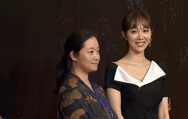 马伊琍|飞天奖红毯：孙俪发福，海清、马伊琍穿黑色拼气场，童瑶输给陈数